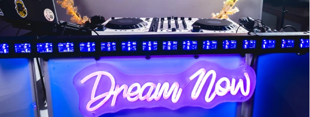 DJ, Sonorização e Iluminação para Eventos Corporativos